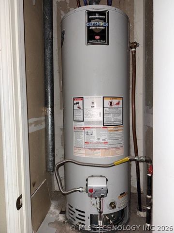 724 S Lake Avenue, Okmulgee, OK 74447