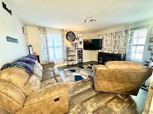 724 S Lake Avenue, Okmulgee, OK 74447