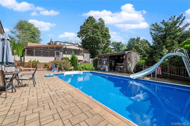 2473 New York Avenue, Melville, NY 11747