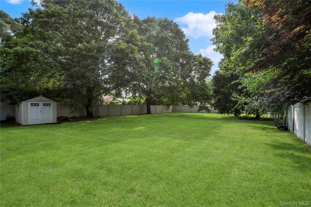 2473 New York Avenue, Melville, NY 11747