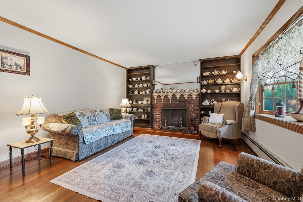 2473 New York Avenue, Melville, NY 11747 — photo 2