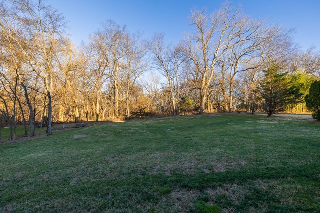 516 Emerson Hill Rd, Nolensville, TN 37135