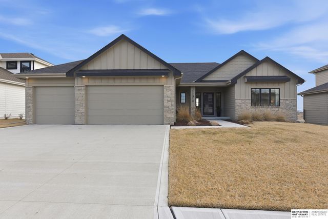 11019 N 170th Street, Bennington, NE 68007