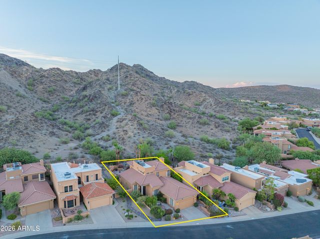1054 E SHANGRI LA Road, Phoenix, AZ 85020
