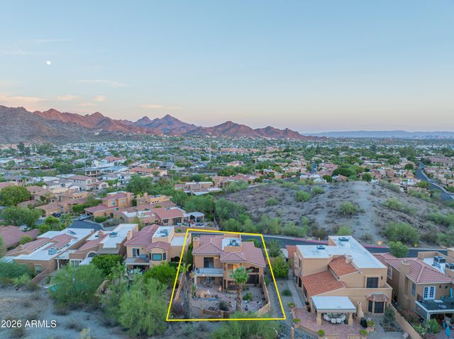 1054 E SHANGRI LA Road, Phoenix, AZ 85020