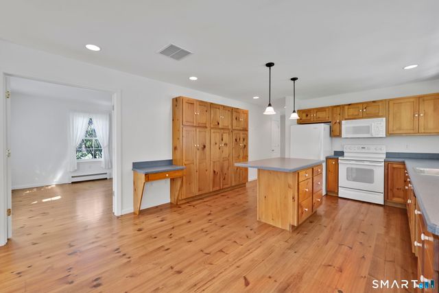 710 Storrs Road, Mansfield, CT 06268