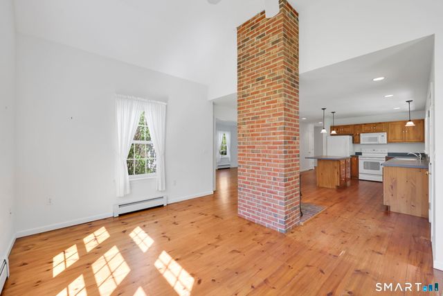 710 Storrs Road, Mansfield, CT 06268