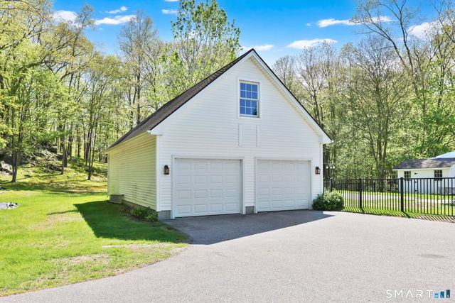 710 Storrs Road, Mansfield, CT 06268