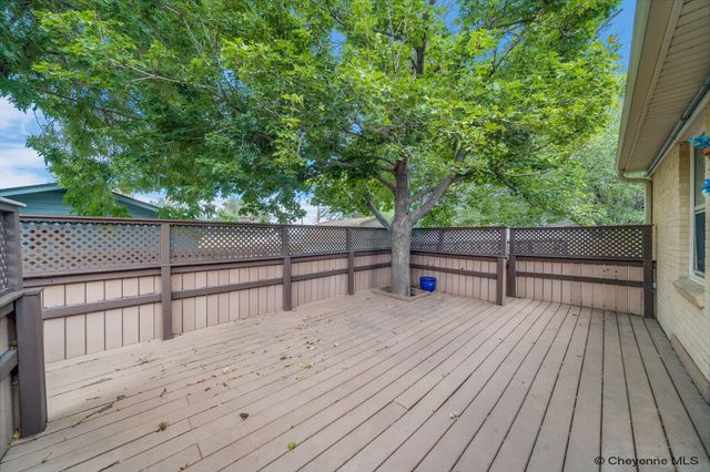 1056 HIGH ST, Wheatland, WY 82201