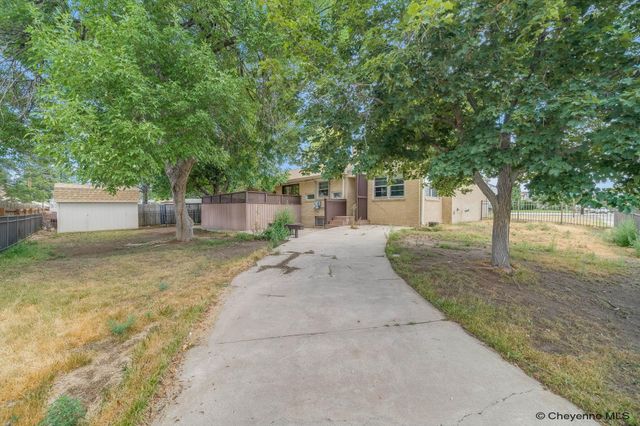 1056 HIGH ST, Wheatland, WY 82201