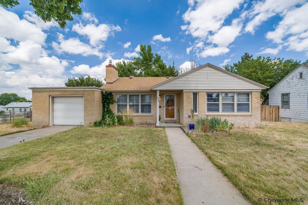 1056 HIGH ST, Wheatland, WY 82201