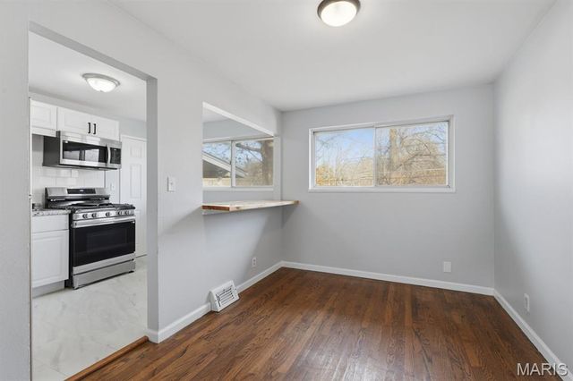 1923 Nashua Drive, Dellwood, MO 63136