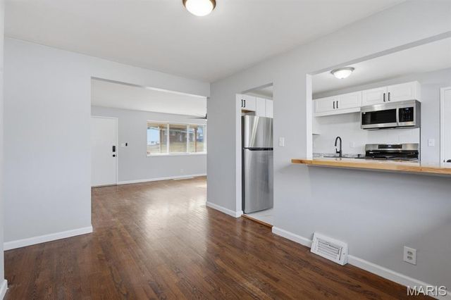 1923 Nashua Drive, Dellwood, MO 63136