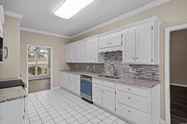 4404 Lexington Park Circle, Bryant, AR 72022