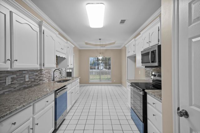 4404 Lexington Park Circle, Bryant, AR 72022