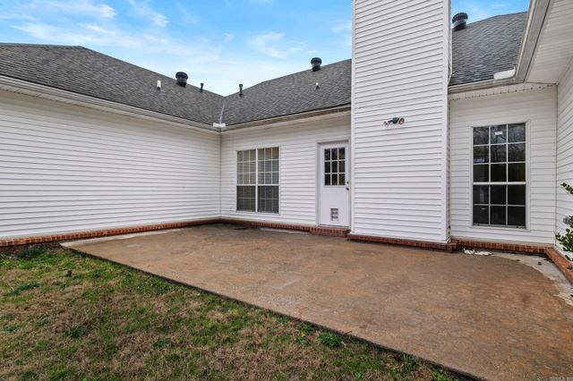 4404 Lexington Park Circle, Bryant, AR 72022