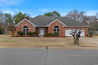 4404 Lexington Park Circle, Bryant, AR 72022