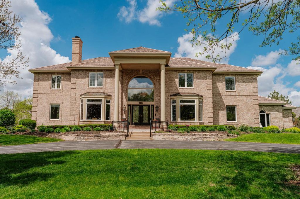 20910 Bradford LANE, Brookfield, WI 53045