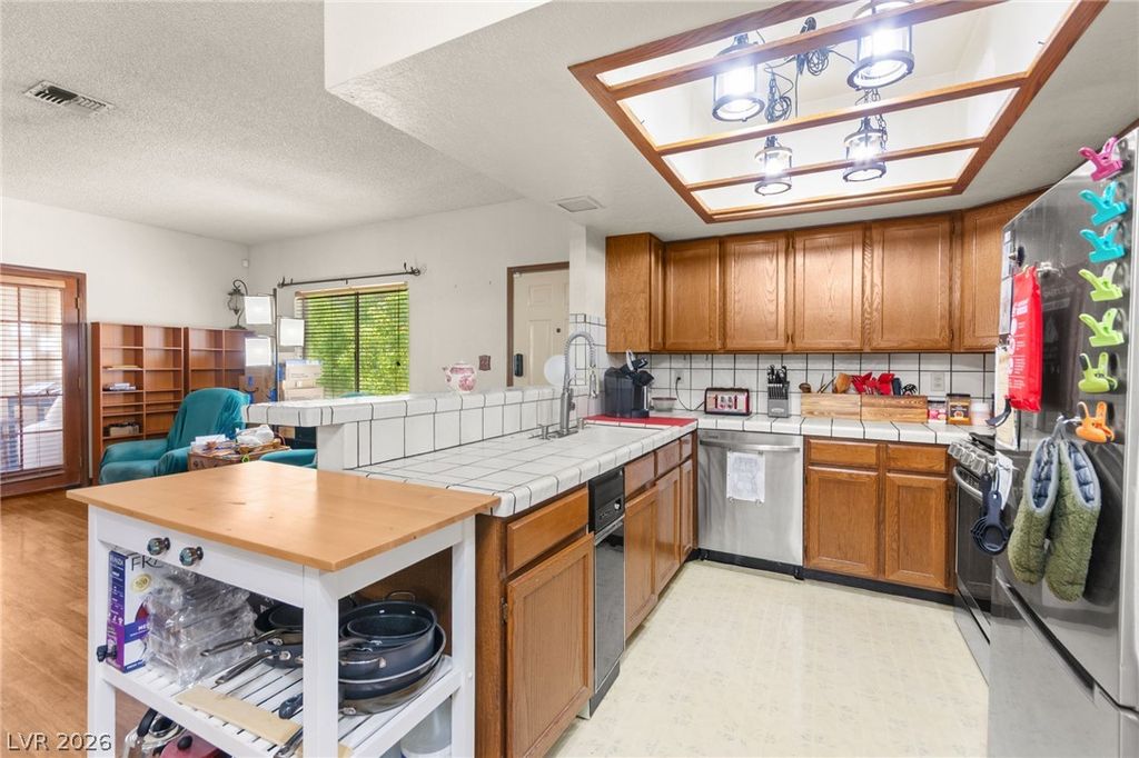 1400 Santa Margarita Street H, Las Vegas, NV 89146 — photo 3