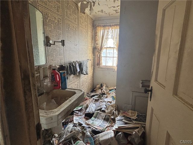 5150 Jamesville Road, Dewitt, NY 13078