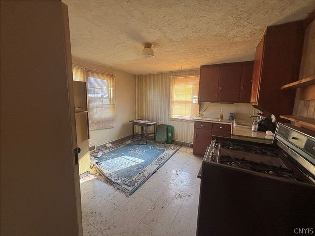 5150 Jamesville Road, Dewitt, NY 13078