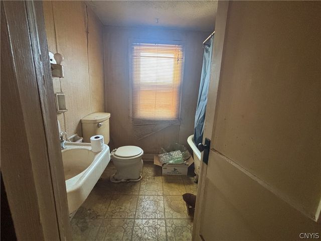 5150 Jamesville Road, Dewitt, NY 13078