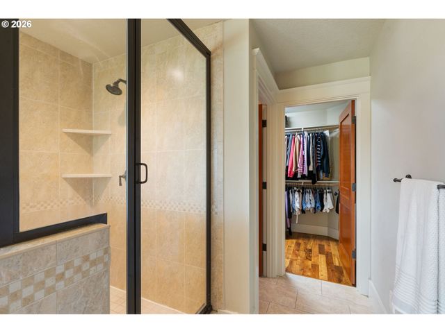 1046 Nw DEERFERN Loop, Camas, WA 98607