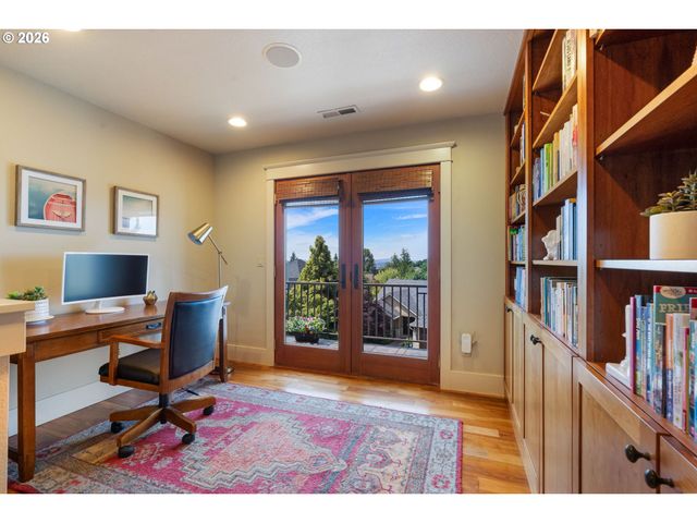 1046 Nw DEERFERN Loop, Camas, WA 98607