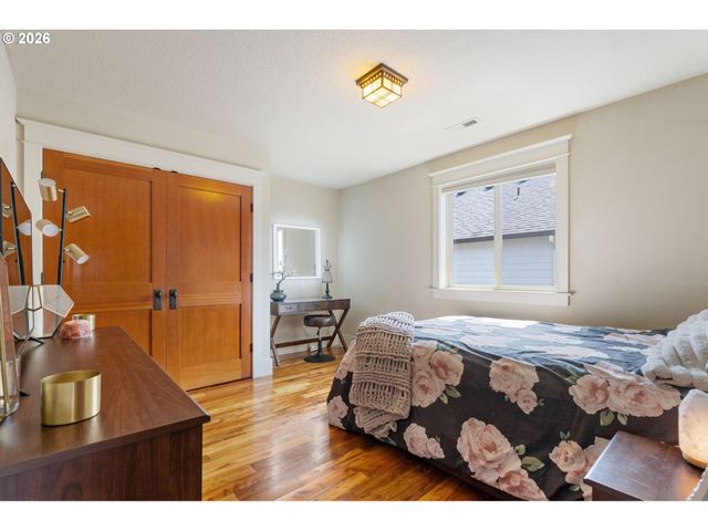 1046 Nw DEERFERN Loop, Camas, WA 98607