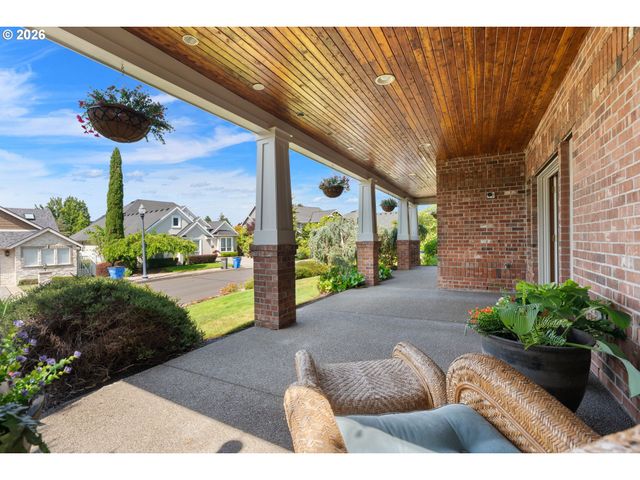 1046 Nw DEERFERN Loop, Camas, WA 98607