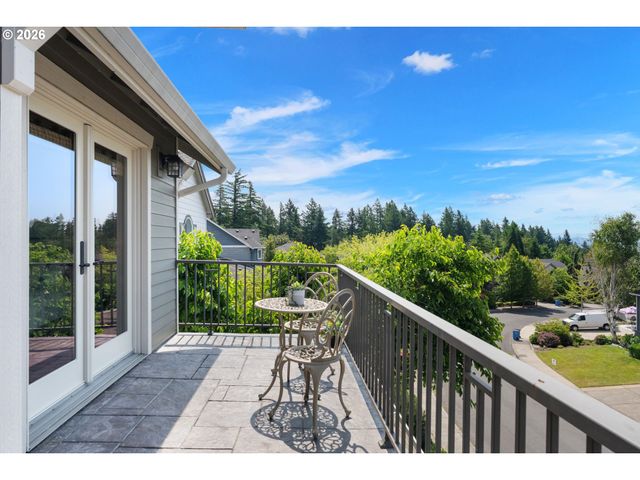 1046 Nw DEERFERN Loop, Camas, WA 98607