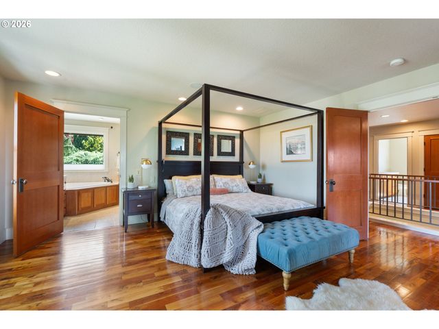 1046 Nw DEERFERN Loop, Camas, WA 98607