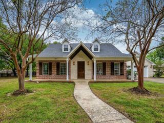 2105 Harvard, Jacksonville, TX 75766