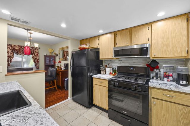 3 Eagle Court, Howell, NJ 07731