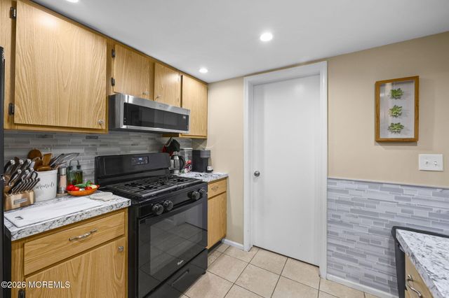 3 Eagle Court, Howell, NJ 07731