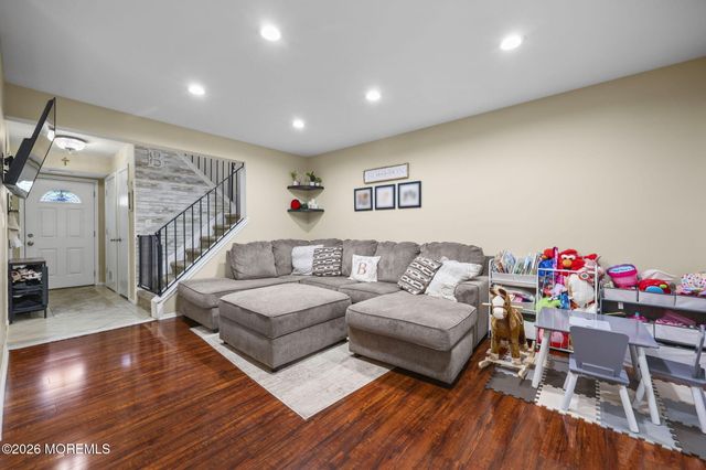 3 Eagle Court, Howell, NJ 07731