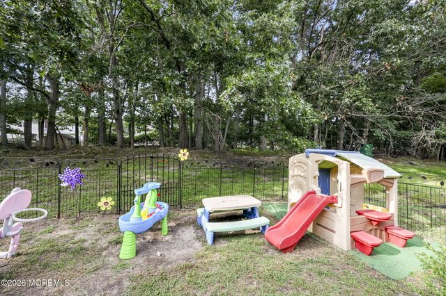 3 Eagle Court, Howell, NJ 07731