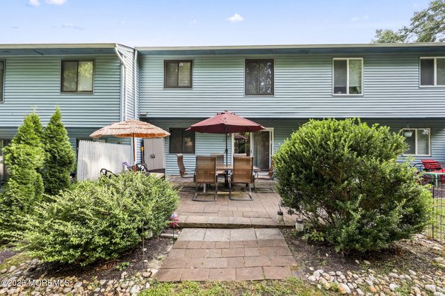 3 Eagle Court, Howell, NJ 07731