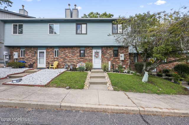 3 Eagle Court, Howell, NJ 07731
