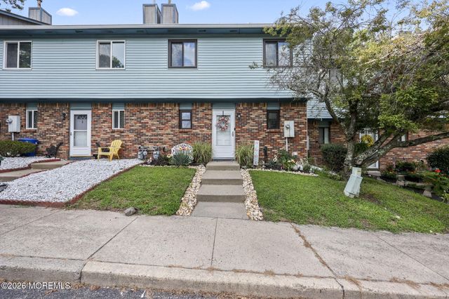 3 Eagle Court, Howell, NJ 07731