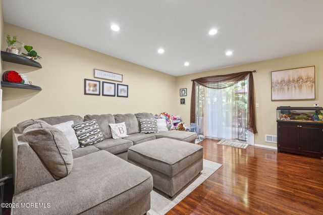 3 Eagle Court, Howell, NJ 07731