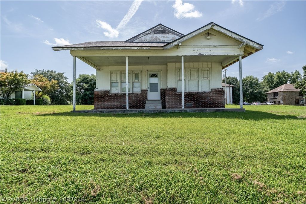 814 N Fifth Street, Fort Smith, AR 72901