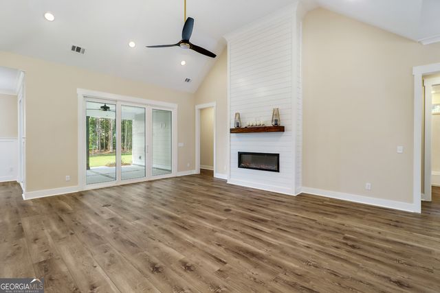 100 Roberts Road, Springfield, GA 31329