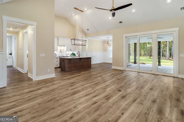100 Roberts Road, Springfield, GA 31329