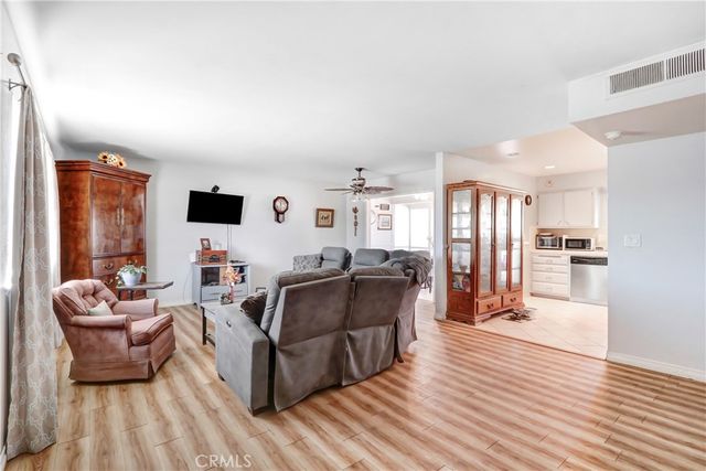 28990 Prestwick, Sun City, CA 92586