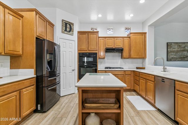 42738 N COURAGE Trail, Anthem, AZ 85086