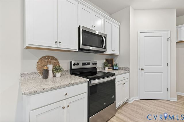 1650 River Bluff Ln, North Prince George, VA 23860