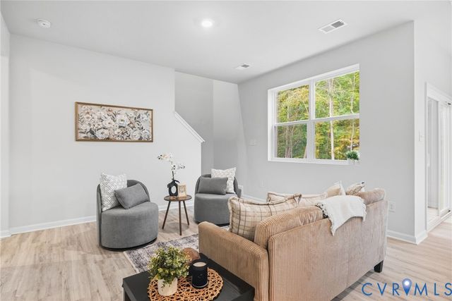 1650 River Bluff Ln, North Prince George, VA 23860