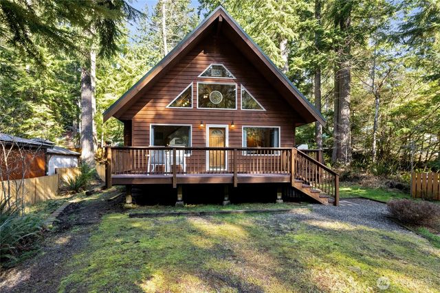 214 Paradise Dr, Ashford, WA 98304