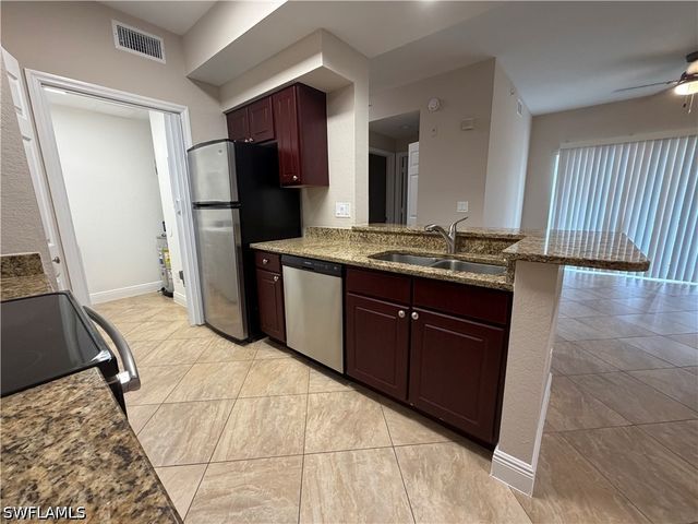 4635 Saint Croix LN 1214, Naples, FL 34109